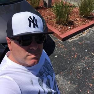 Meet your Posher, Jose luis